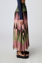 Load image into Gallery viewer, Fall Winter 22 &#39;Yasinia&#39; Skirt